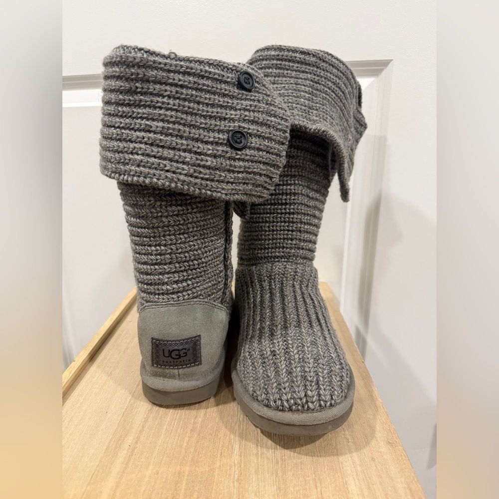 UGG Australia Gray Knit Tall Boots Women’s Size 7 Cozy Winter Shearling - Picture 3 of 9